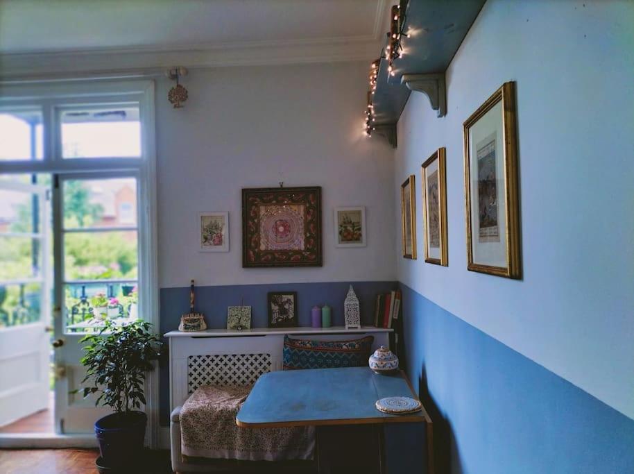 Charming London With Balcony Daire Dış mekan fotoğraf